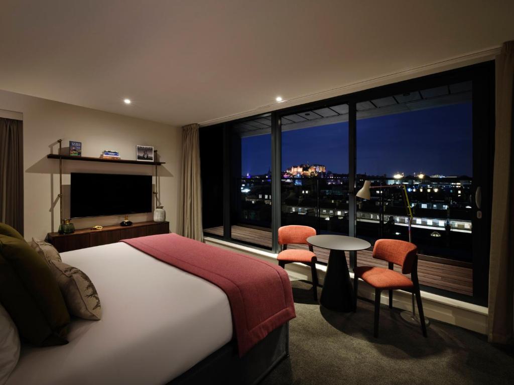 hotel-img