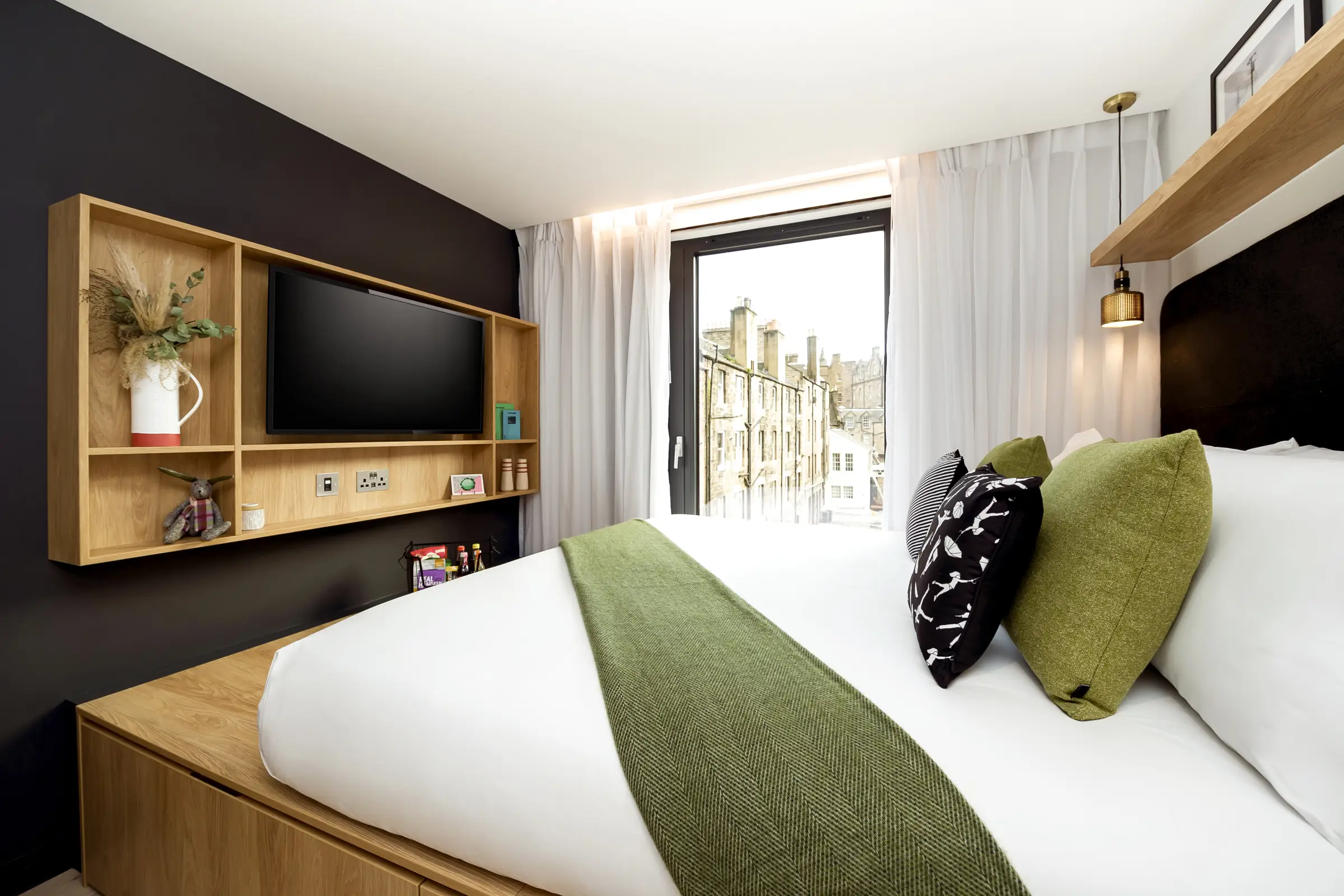 hotel-img